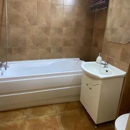 Adia 3 Apartman *
